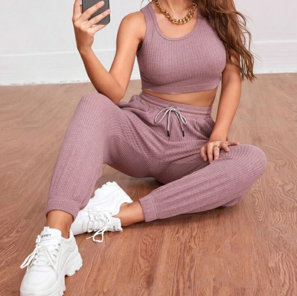 Jogger Set - Picture 3 of 5